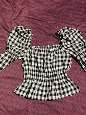 H&M blouse with off-shoulder, like new, checkered, size XXS