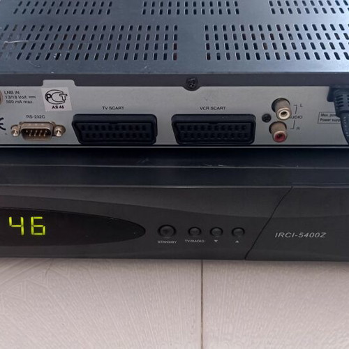 Humax IRCI-5400Z satellite receiver with Humax F1-FOX gift and remote control