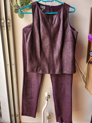 Evening set like new, purple, leather texture small