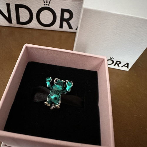 Pandora charm like new, multicolor