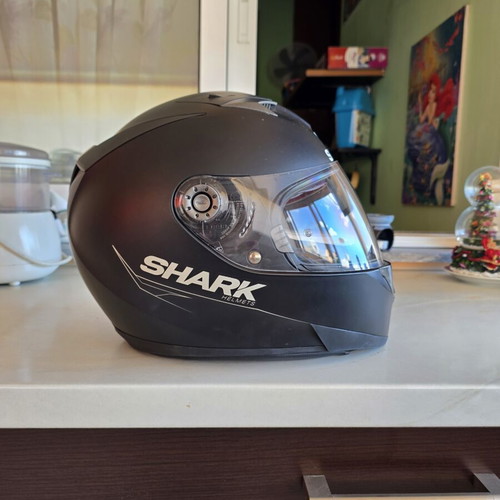 Shark S900 full-face helmet like new, matte black, size XS