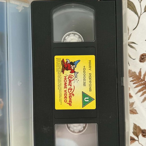 Mary Poppins videocassette like new