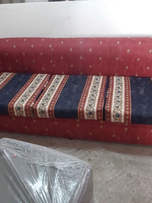 Sofa set 2-seater and 3-seater like new
