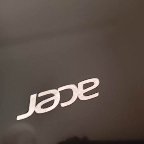 Acer E1-571 laptop with Intel Core i5, 4GB RAM, 500GB HDD