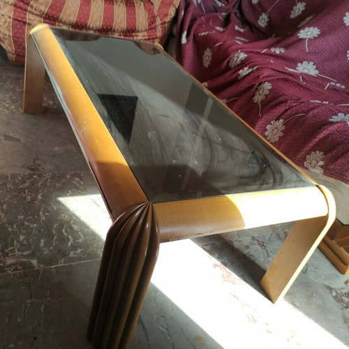 Coffee table set used with mirror, one large and two small