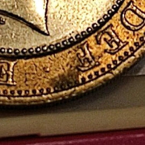 2 Pounds England 1998 like new