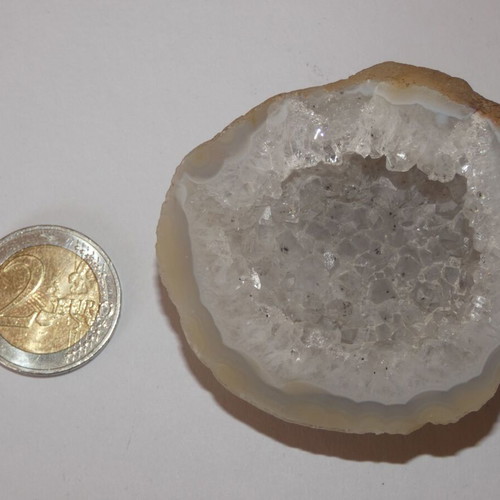 Agate geode with quartz new