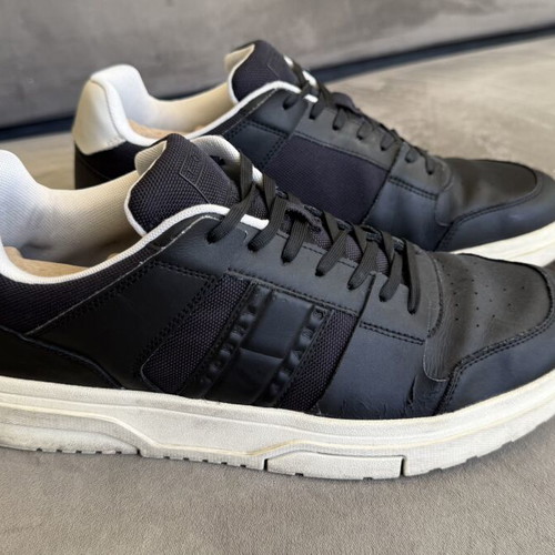 Tommy Hilfiger sneakers used, black leather, size 46