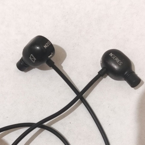 AKG N20 in-ear headphones used with microphone and case