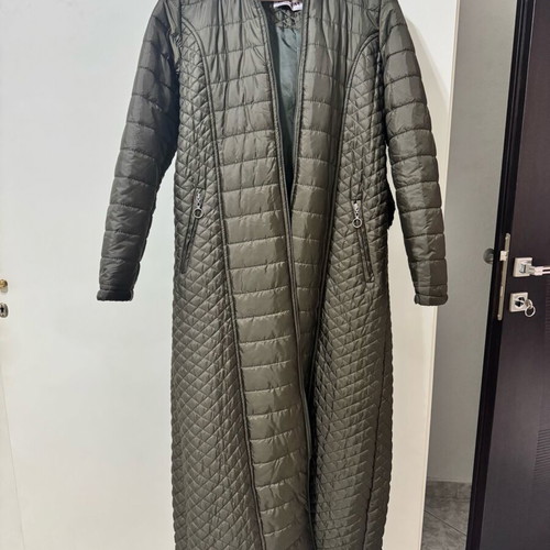 Long quilted jacket with hood like new, khaki, size L