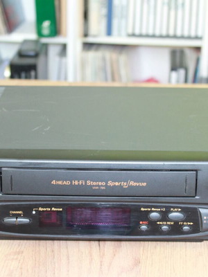 Sanyo VHR-795G VHS video player
