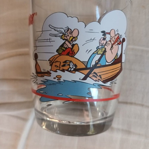 Nutella promotional glass with Asterix theme like new