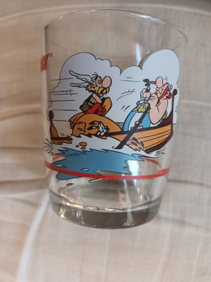 Nutella promotional glass with Asterix theme like new