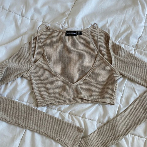 Pretty Little Thing blouse like a cardigan beige size M like new