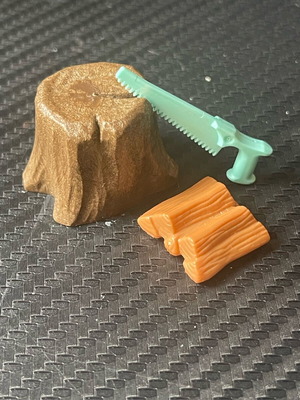 Playmobil accessories logs with saw like new
