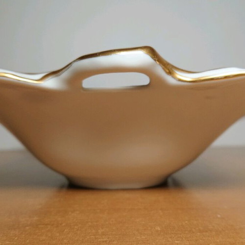 Porcelain serving dish like new