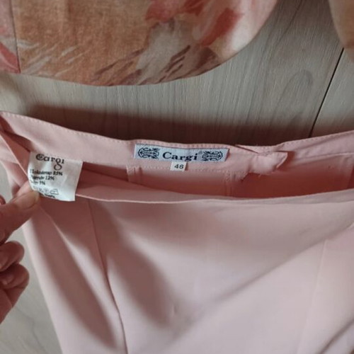 Women's suit new, pink multicolor, size 46