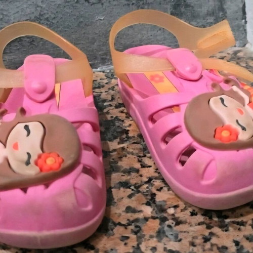 Children's slippers worn few times
