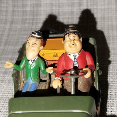 Gate Laurel & Hardy Willys Jeep US Army 1/32 diecast used
