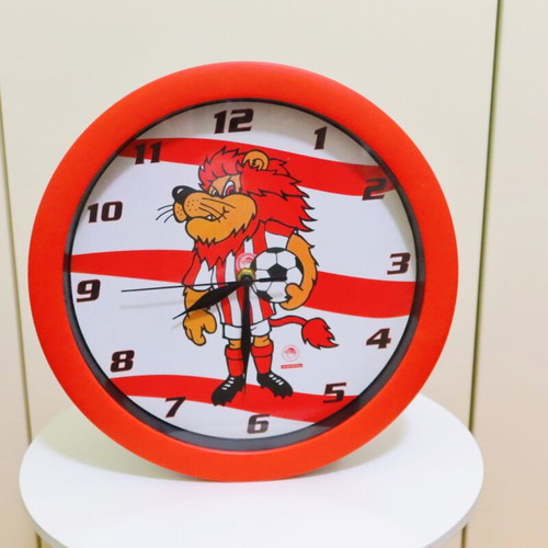 Olympiacos Vintage Wall Clock Thryleon like new