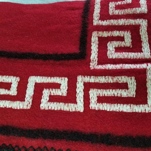 Woven rug used 2.00m x 2.40m