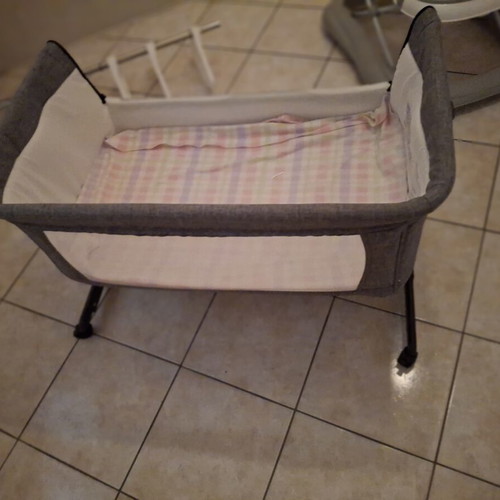 Baby cradle, like new