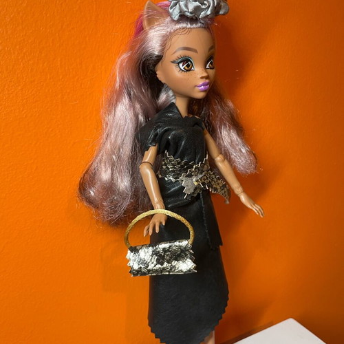 Monster High Clawdeen Wolf like new with handmade leather dress G3 Mattel