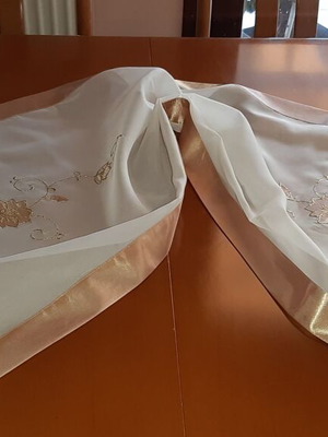 Table runner in fabric tsevre new, salmon color