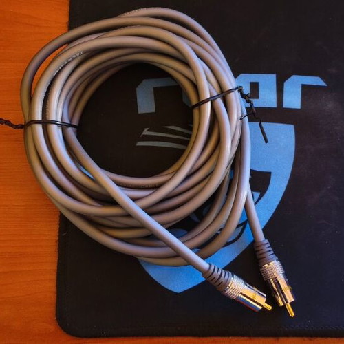 RCA audio cable 5m like new with gold-plated contacts