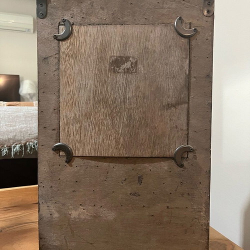 Wooden jewelry box with mirror like new, rustic brown