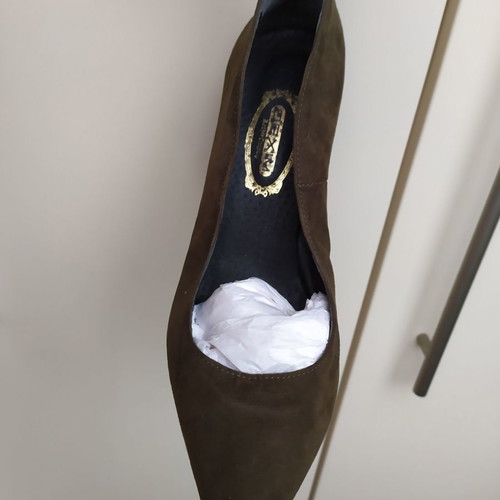 Dexim pumps size 39 flawless with thick heel
