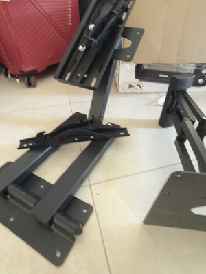 TV mounts like new