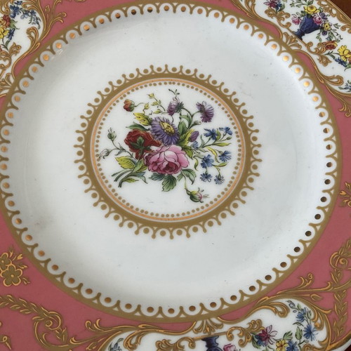 Sevres plate in excellent condition, porcelain, 18th century replica