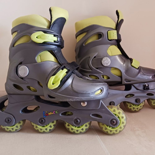 Adjustable inline roller skates size 35-38