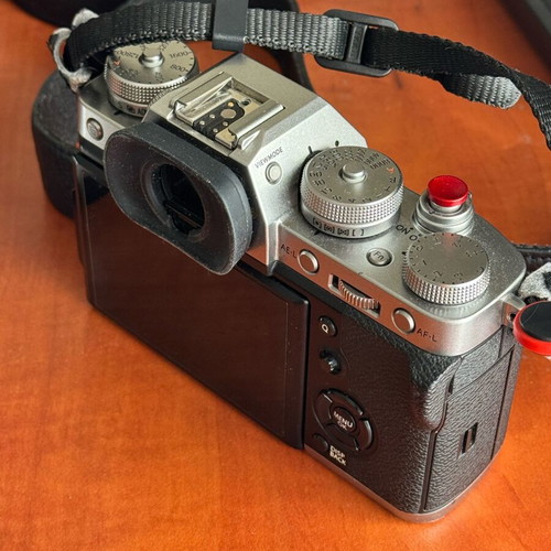 Fujifilm X-T3 camera used with original charger and EF-X8 flash