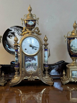 Imperial mantel clock set 3 pieces, like new, Franz Hermle mechanism