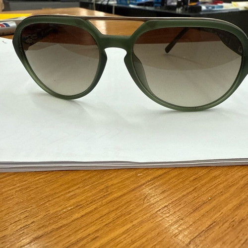 Calvin Klein unisex sunglasses like new, green
