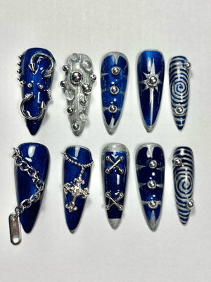 Press On Nails blue with strass and silver designs new