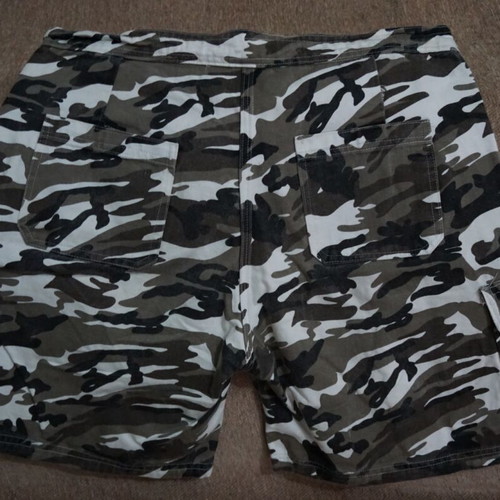Men's shorts like new, size XXL