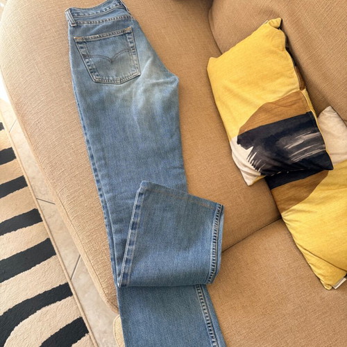 Levi's 525 Perfect Cut Jeans Small like new, blue