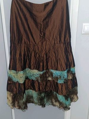 Women's skirt like new, brown multicolor, size 6XL