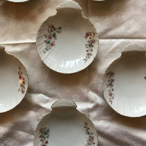 Set of 8 used porcelain plates/bowls D.F. Czechoslovakia