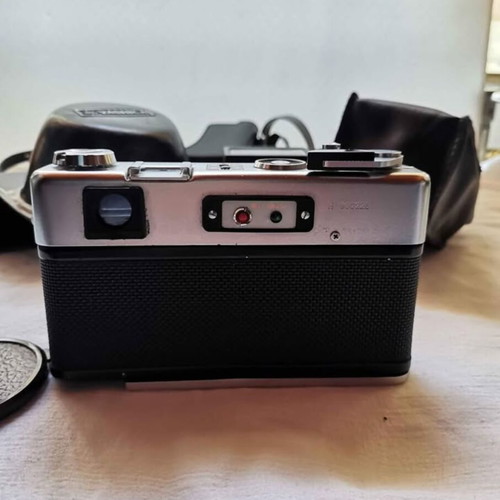 Yashica Electro 35 vintage camera like new for collector