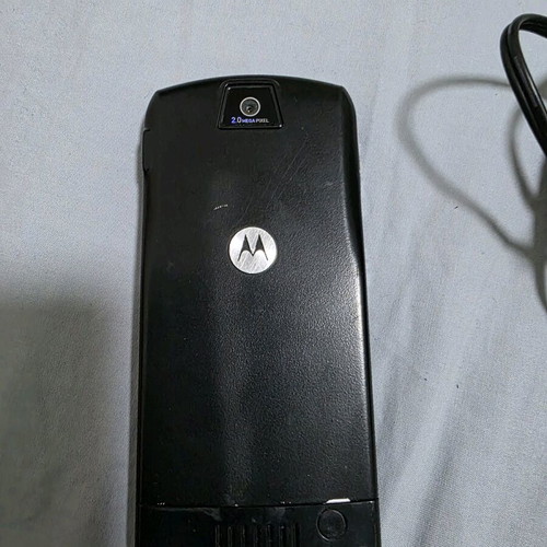 Motorola L9 used black mobile phone with charger