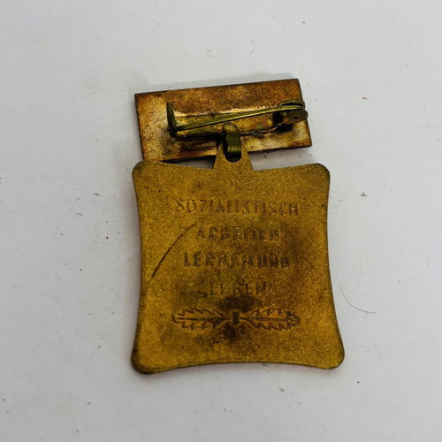 DDR East Germany Medal used with box vintage collectible