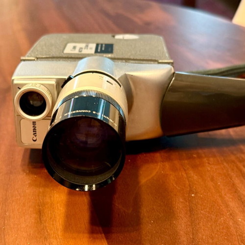 Vintage camera Canon Motor Zoom 8 EEE used, antique collectible model 1962