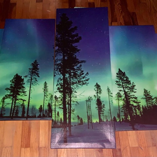 Set of 5 Aurora Boreals paintings like new with handmade frame