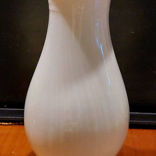 Hutschenreuther porcelain vase like new, 20 cm height