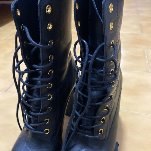 Tsakiris Mallas black heeled ankle boots like new, size 39