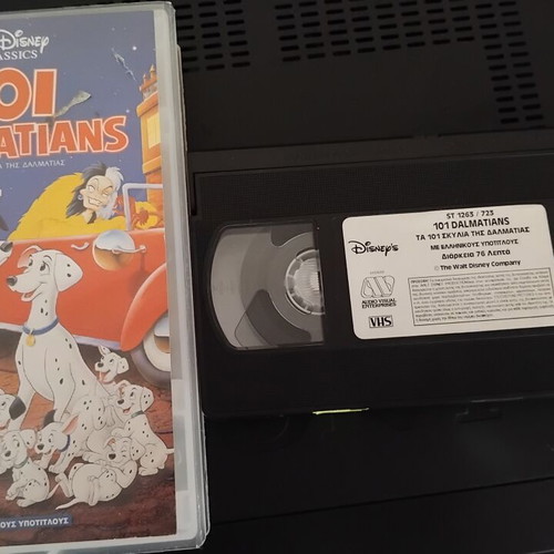 101 Dalmatians Disney VHS like new, dubbed animated movie